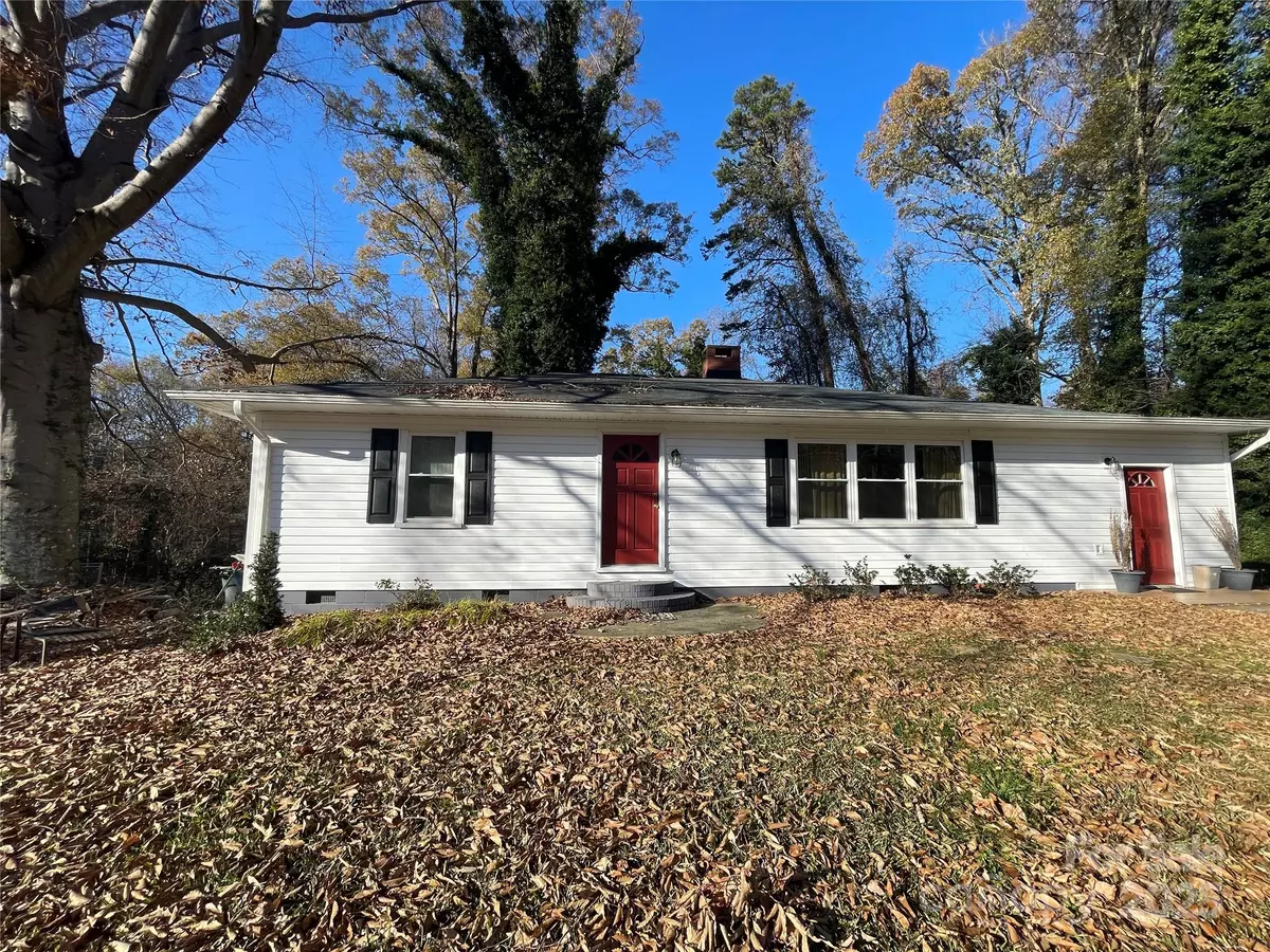 Fort Mill, SC 29715,1046 Spratt ST