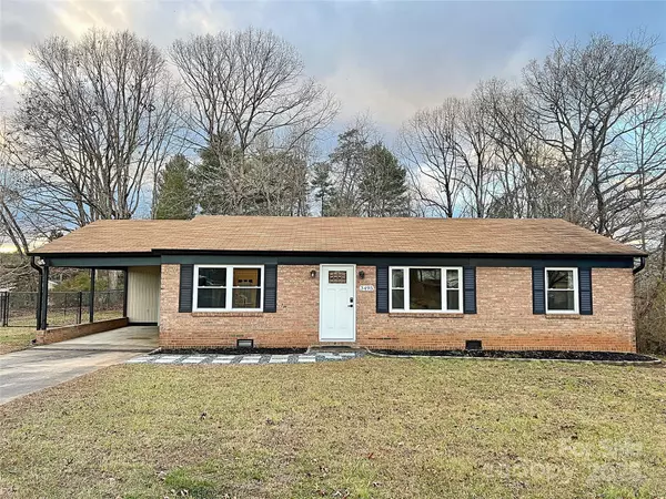 3495 Oakmont Extension LN, Lenoir, NC 28645