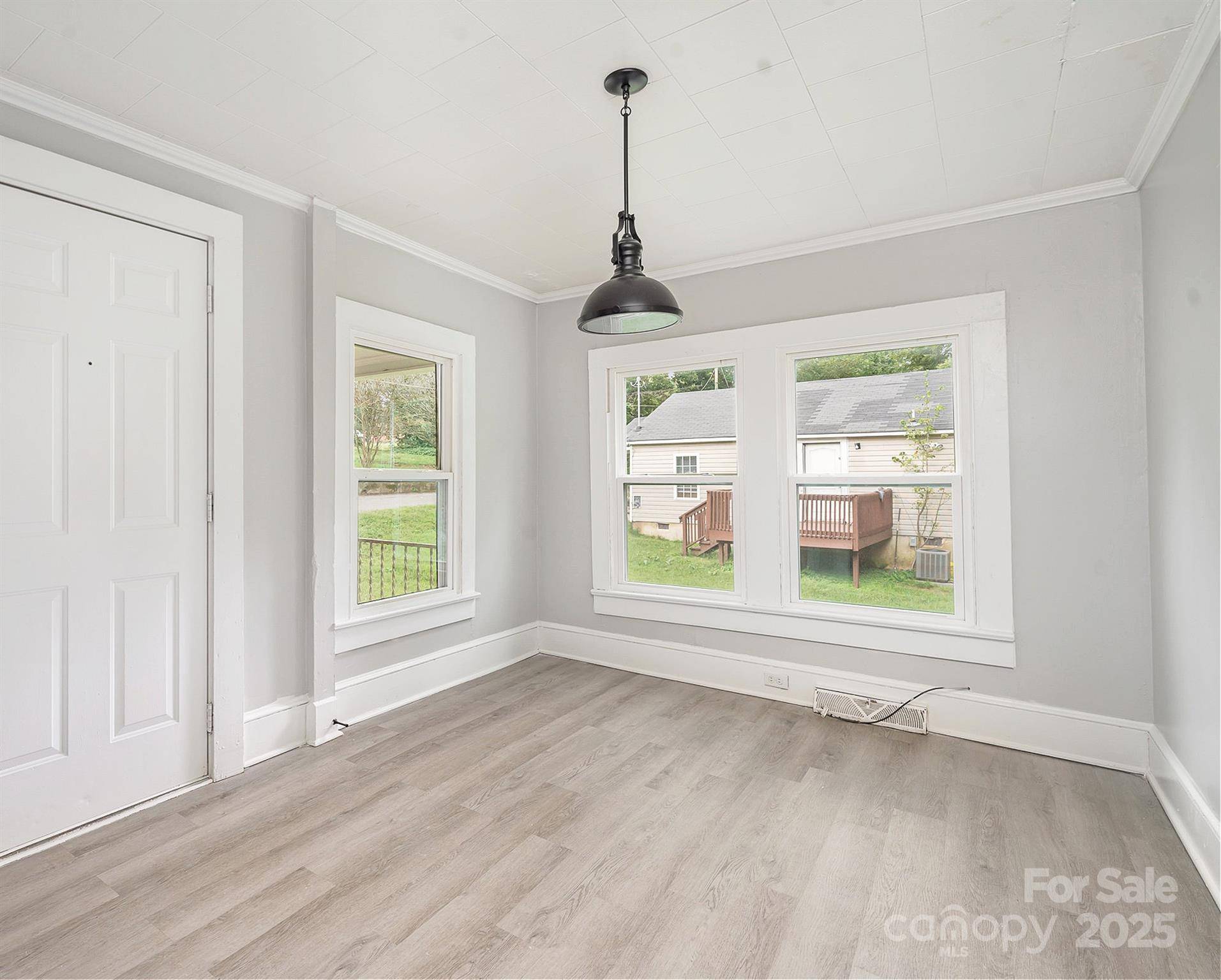 Statesville, NC 28677,123 Lincoln ST