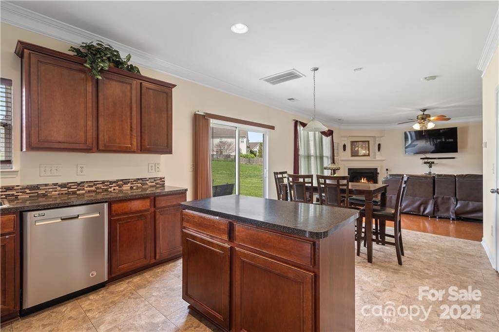 Indian Trail, NC 28079,6107 Follow The TRL