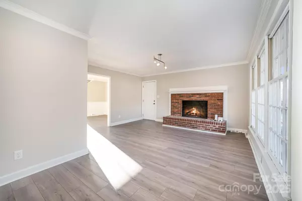 Gastonia, NC 28056,2617 Fairgreen DR