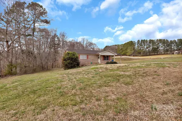 Shelby, NC 28152,138 Shadowgate DR