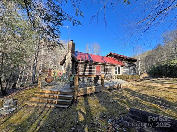 3076 Anderson Cove RD, Marshall, NC 28753