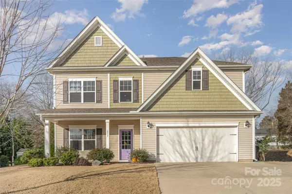 217 Stowe Creek LN, Mount Holly, NC 28120