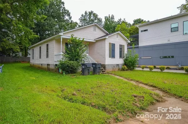 1726 Umstead ST, Charlotte, NC 28205