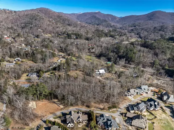 Asheville, NC 28804,7 Kiftsgate CT #15