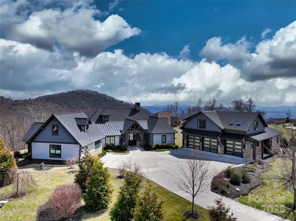 Hendersonville, NC 28792,23 Thunder Mountain RD