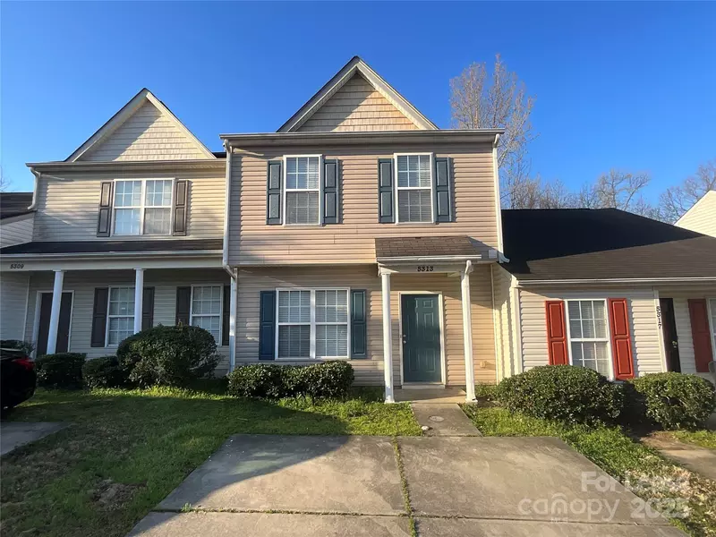 5313 Esther LN, Charlotte, NC 28214