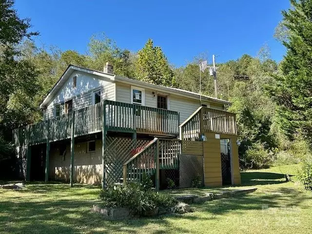 14 Dry Leaf RD, Alexander, NC 28701