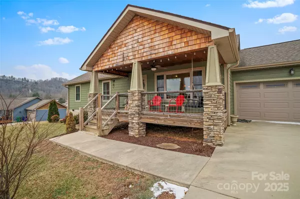 Leicester, NC 28748,616 Green Valley RD