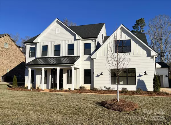 8823 Wingard RD, Waxhaw, NC 28173