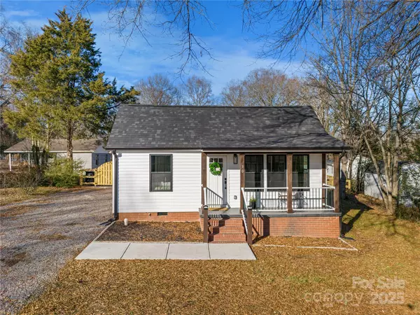 30 Walnut AVE NW, Concord, NC 28027