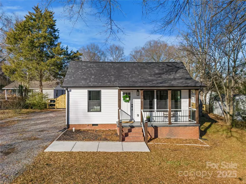 30 Walnut AVE NW, Concord, NC 28027