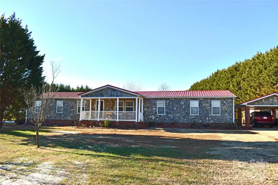 1590 George Brown RD, Crouse, NC 28033