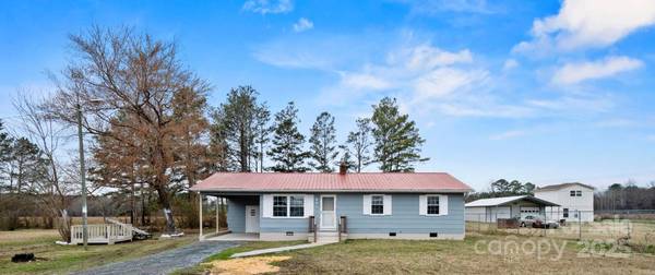 4926 Nc Highway 109 South, Mount Gilead, NC 27306