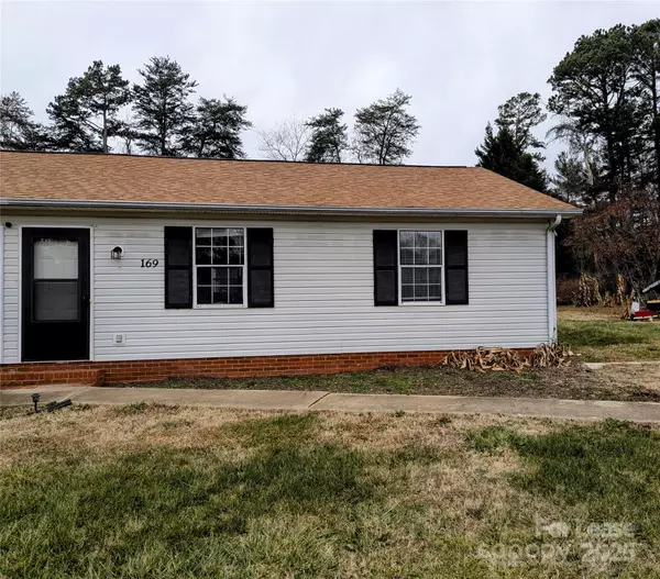 169 James ST, Lincolnton, NC 28092