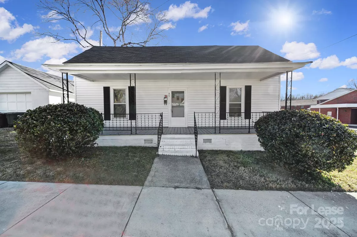 Monroe, NC 28110,907 Engleside ST