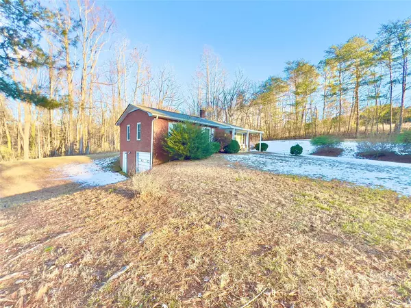 Lenoir, NC 28645,1588 Dulatown RD