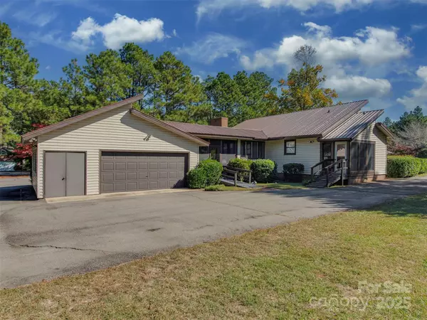West End, NC 27376,102 W Shenandoah RD