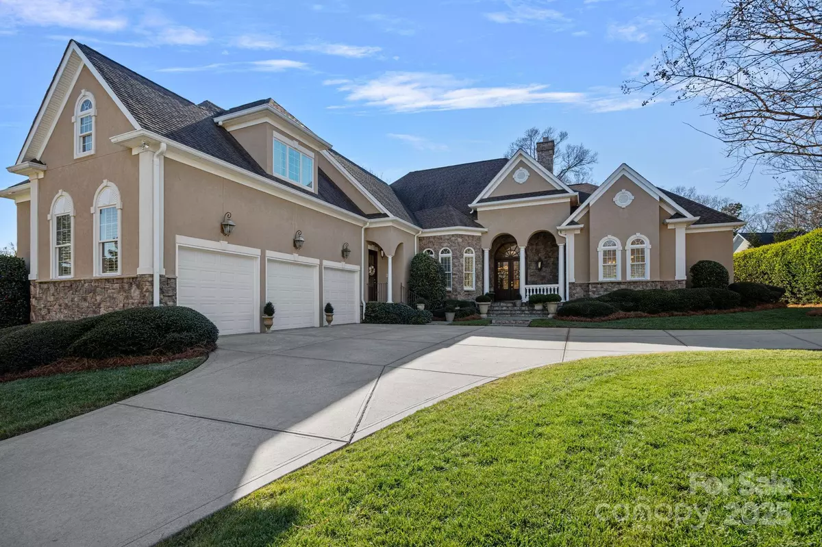 Fort Mill, SC 29715,104 Lazenby DR