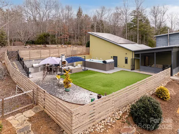 Fletcher, NC 28732,15 Sourwood LN