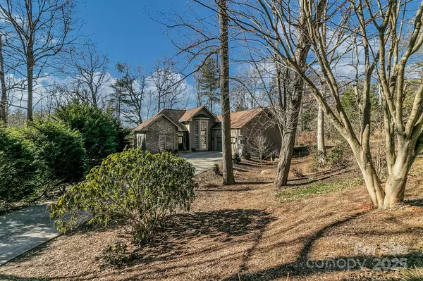 Asheville, NC 28803,1129 New Castle CT