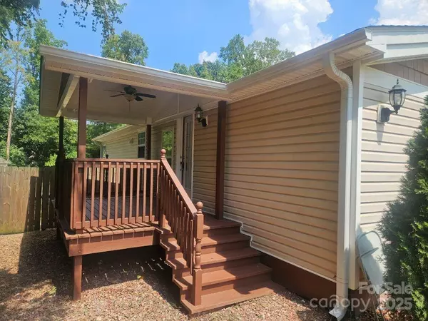 Charlotte, NC 28269,5024 Victoria AVE