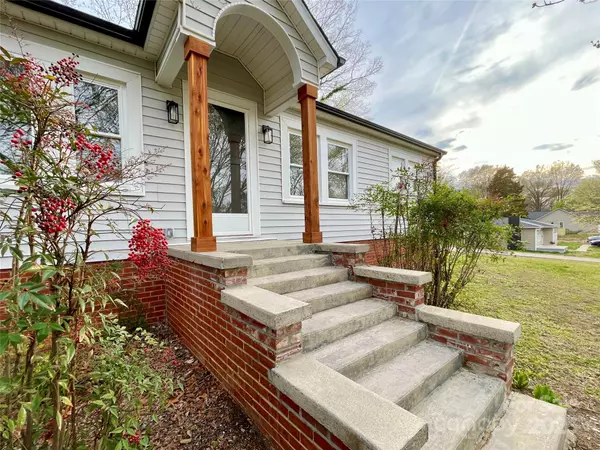 Kannapolis, NC 28083,400 E 27th ST