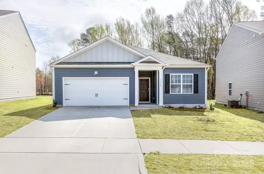 105 Nathall TRL #Aria, Troutman, NC 28166