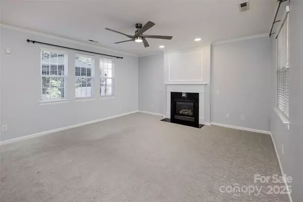 Charlotte, NC 28277,5726 Cactus Valley RD #238