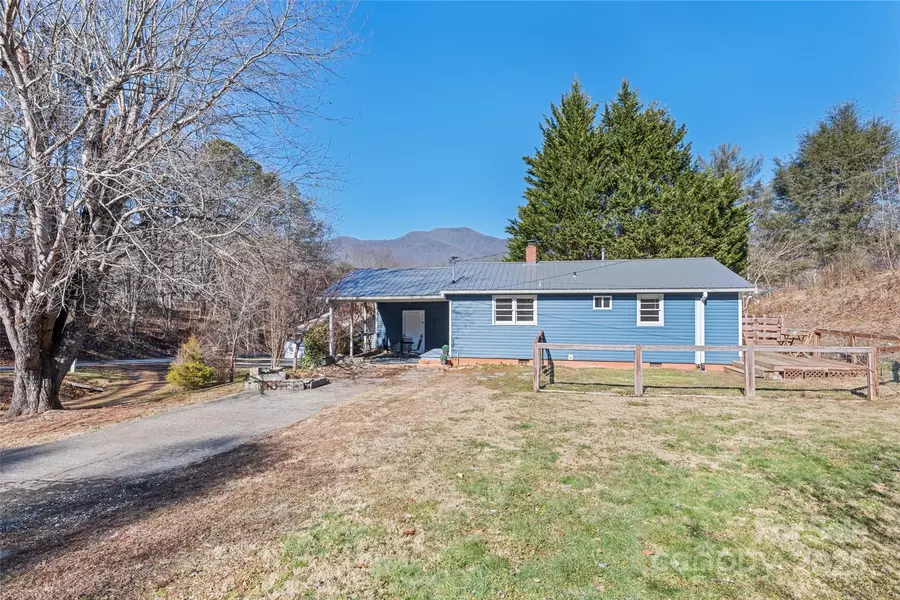 143 Lee ST, Sylva, NC 28779