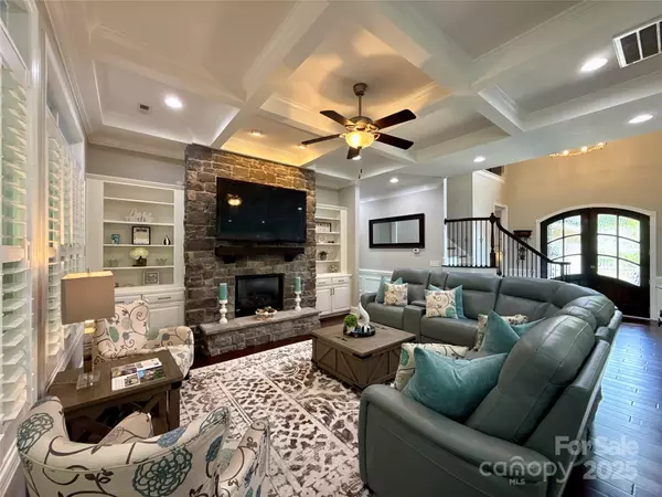 407 Blue Bay CT, York, SC 29745