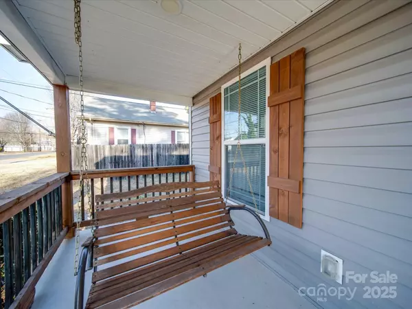 China Grove, NC 28023,17 Walnut ST