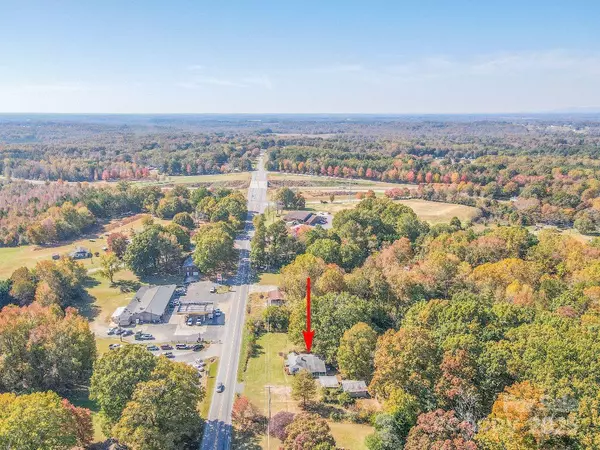 Lincolnton, NC 28092,3833 Maiden HWY
