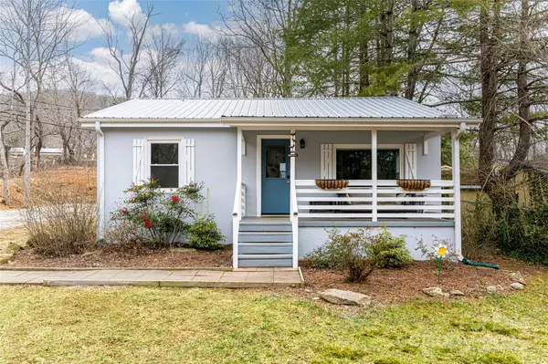 Swannanoa, NC 28778,232 Northwest AVE