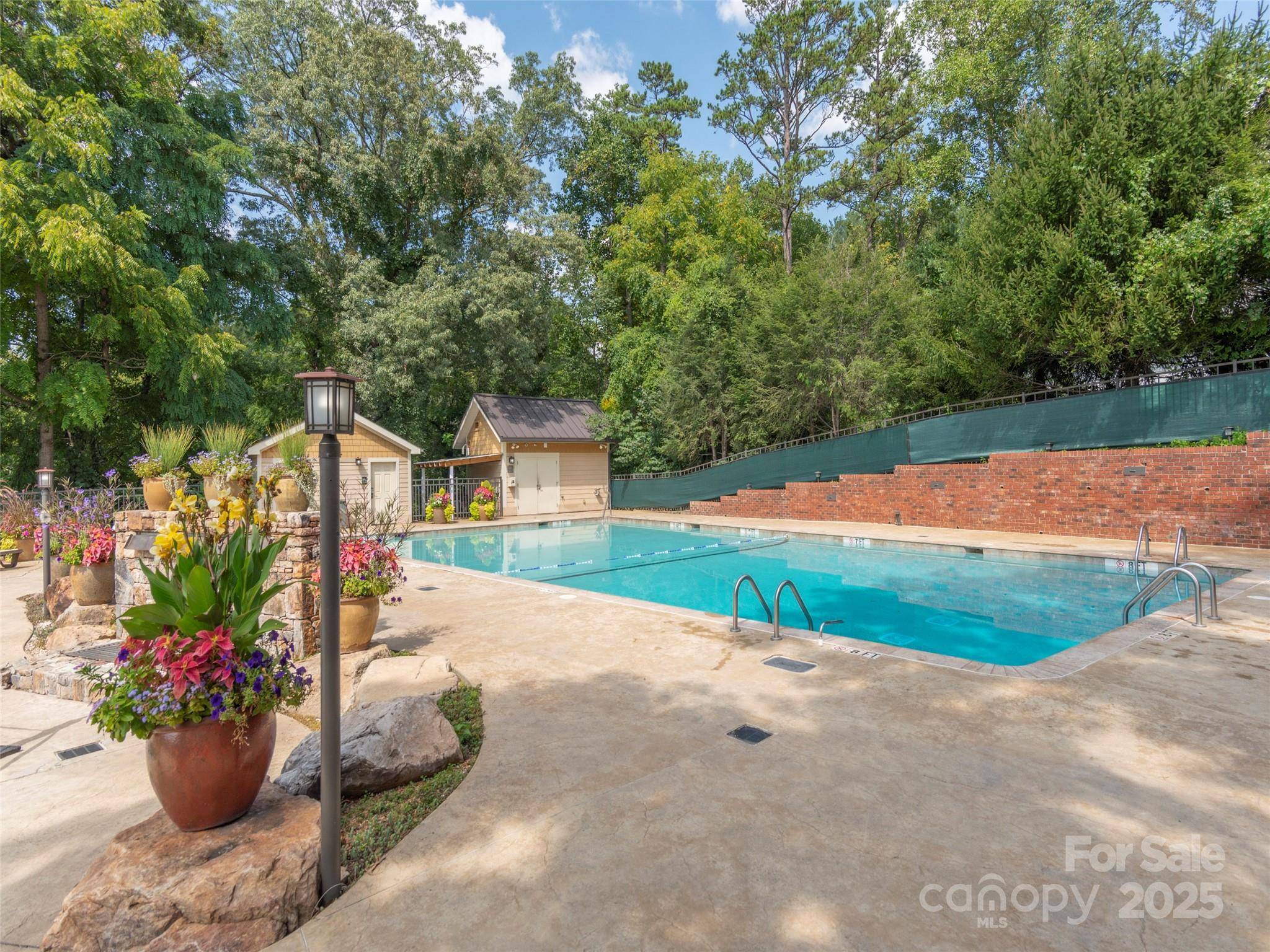Asheville, NC 28803,330 Bowling Park RD