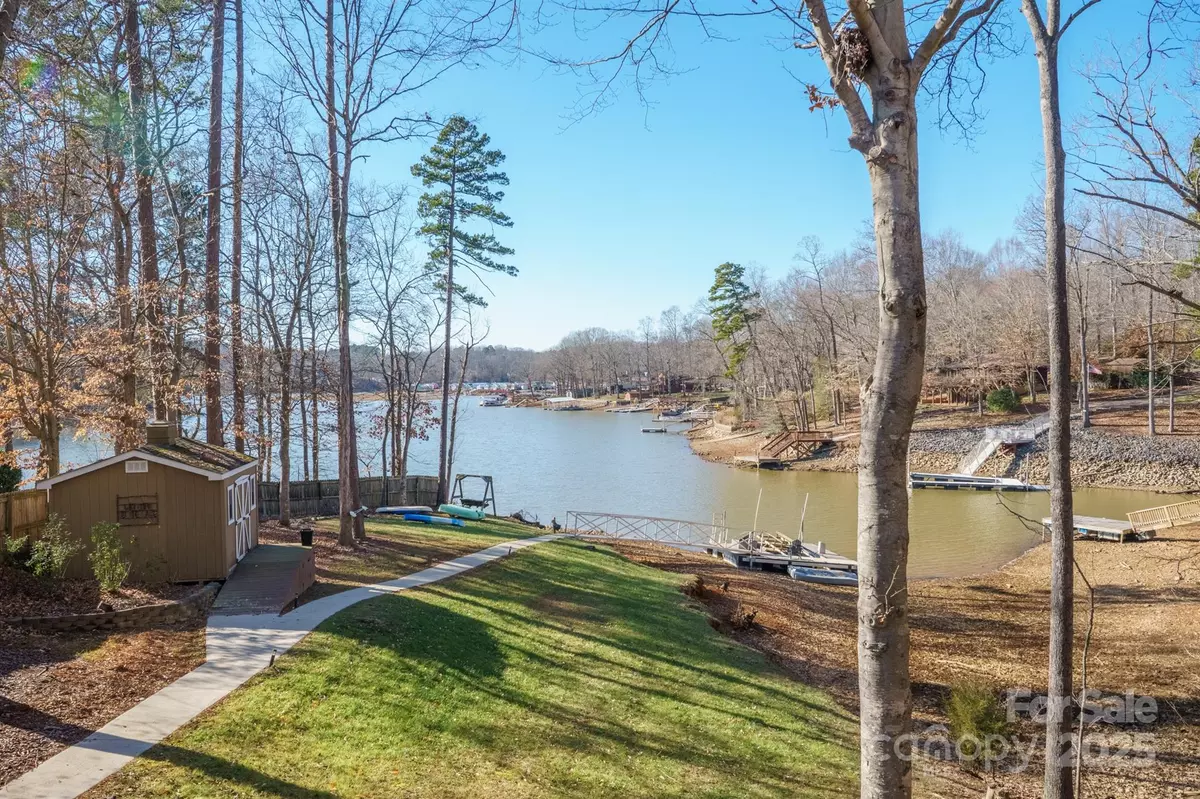 Lexington, NC 27292,246 Mountain Harbor DR