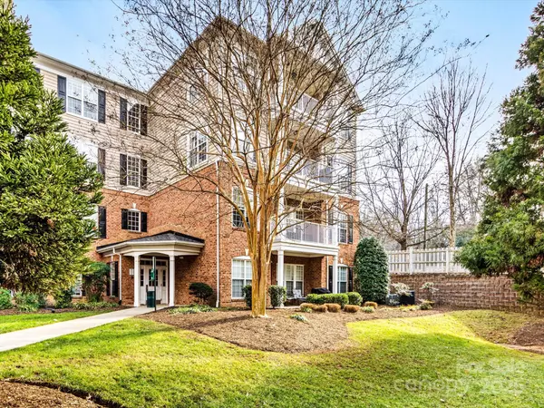 Charlotte, NC 28210,3264 Margellina DR