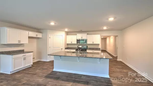Asheville, NC 28804,842 Adelston LN