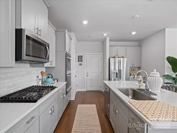 Fort Mill, SC 29715,571 Palmarosa ST #130