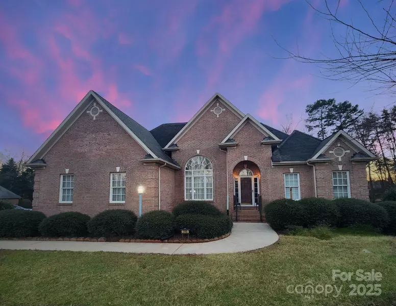 210 Classic CT, Mount Holly, NC 28120