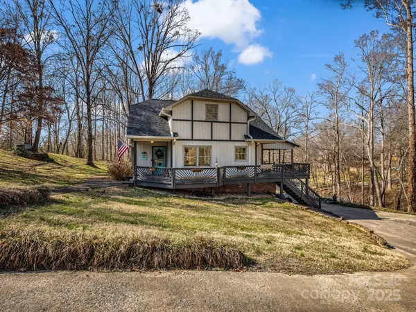 Kings Mountain, NC 28086,108 Three Oaks LN