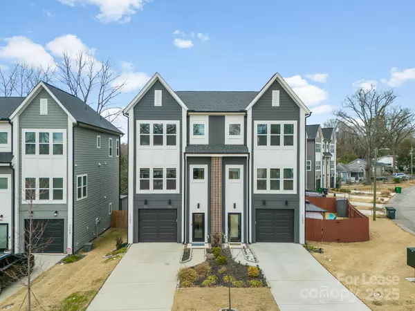1500 Effingham RD, Charlotte, NC 28208