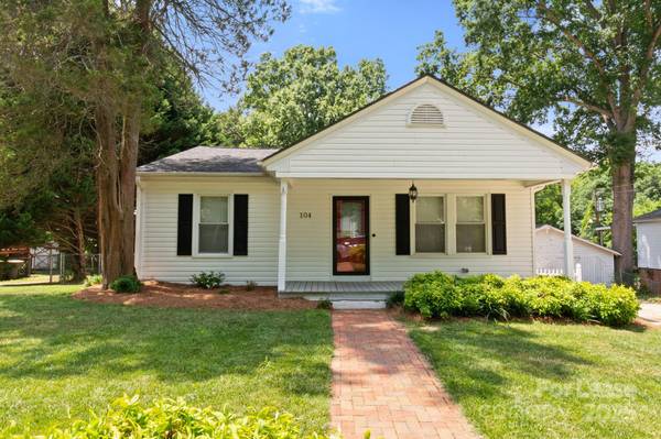 104 Hemlock AVE, Kannapolis, NC 28081