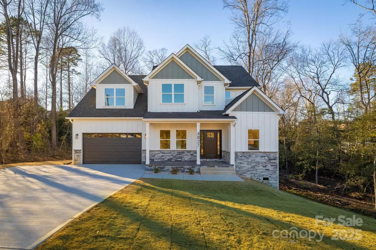 Hickory, NC 28601,4827 BROOKRIDGE DR NE
