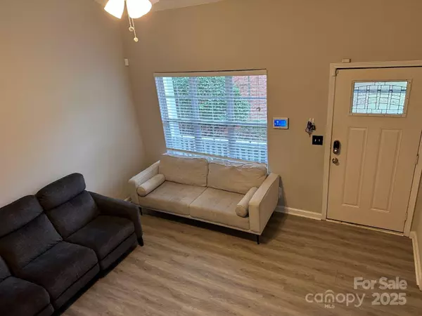 Charlotte, NC 28262,709 Mountainwater DR