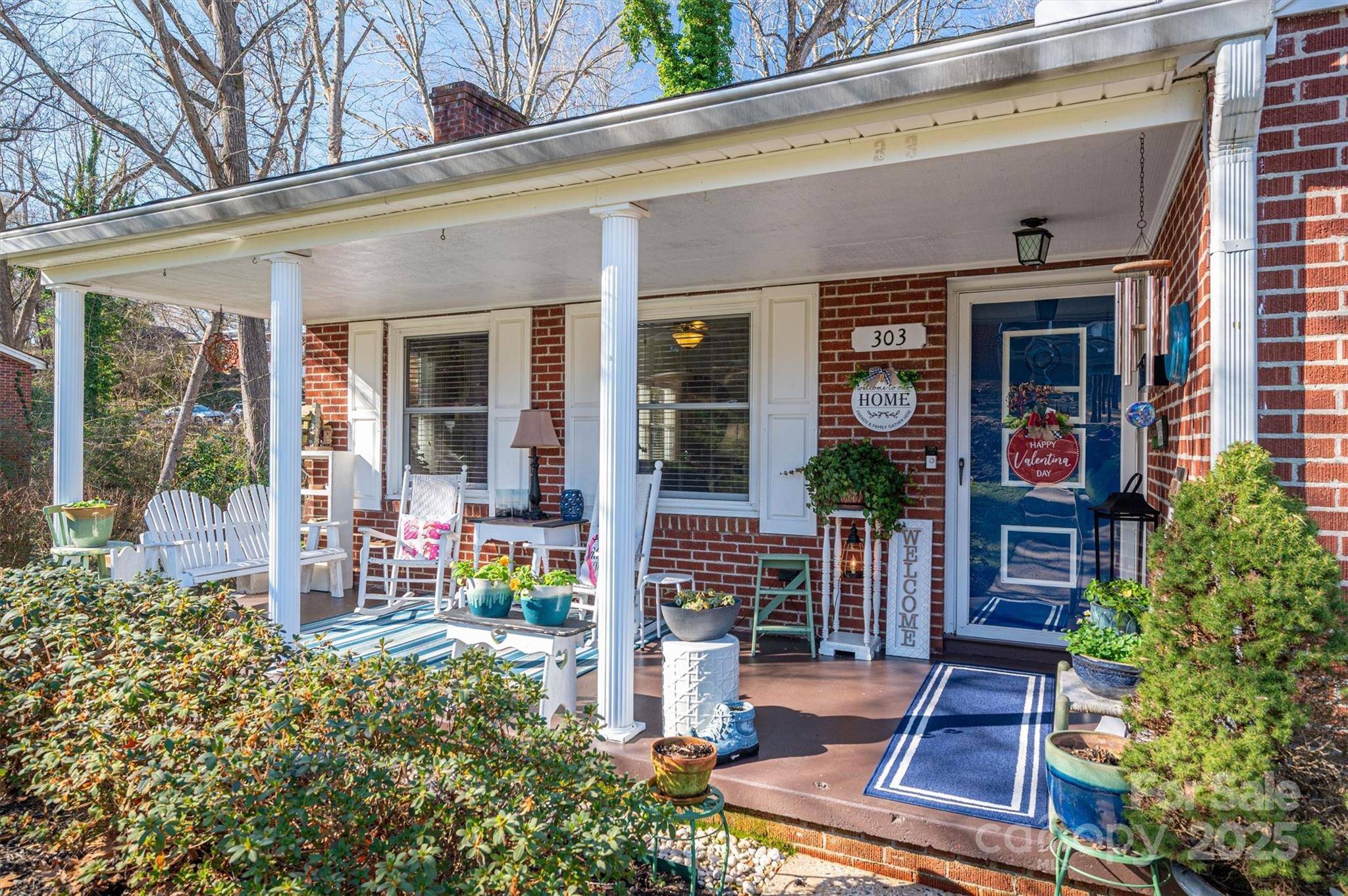 Shelby, NC 28150,303 Edgewood RD