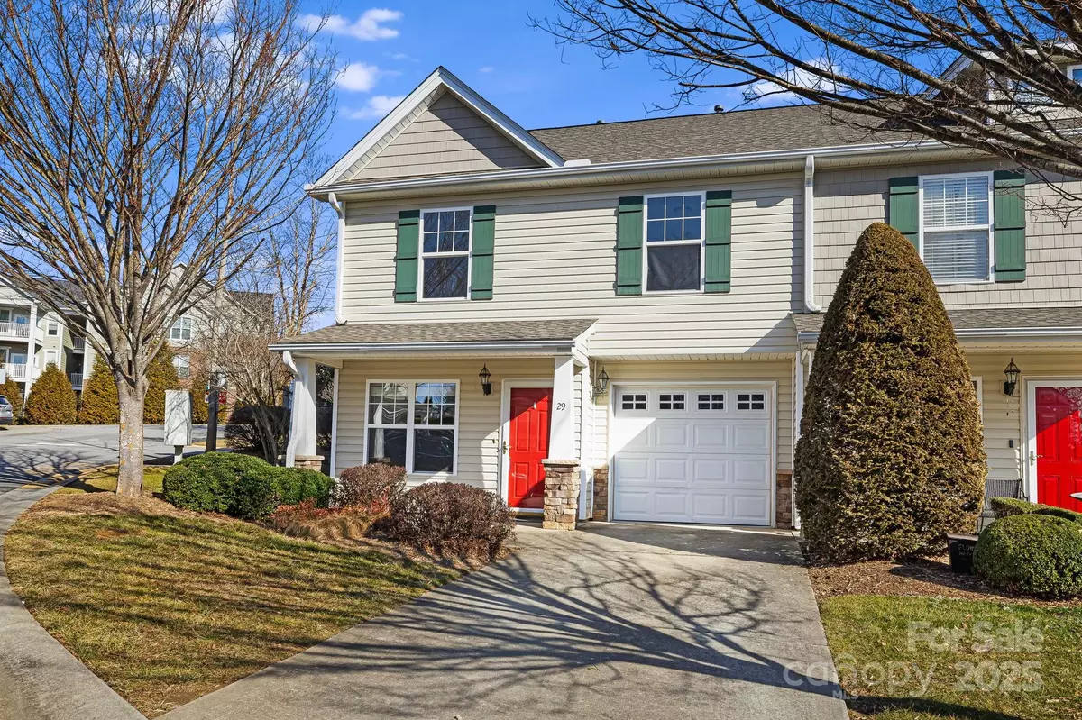 Fletcher, NC 28732,29 Old Salem CT