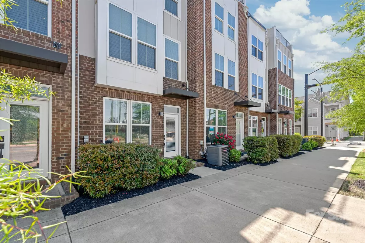 Charlotte, NC 28206,232 Parkwood AVE