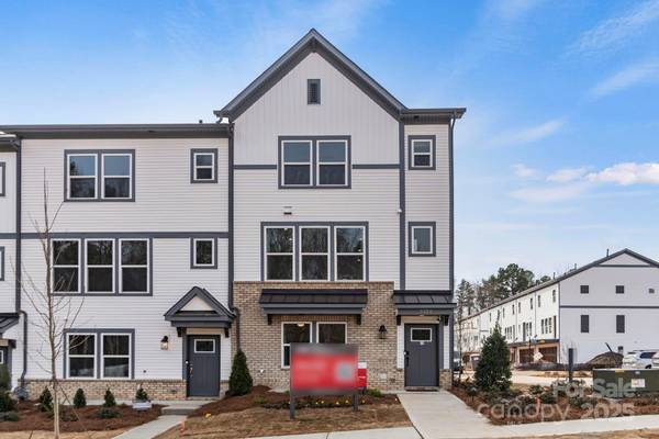 2320 Donnelly Hills LN, Charlotte, NC 28262